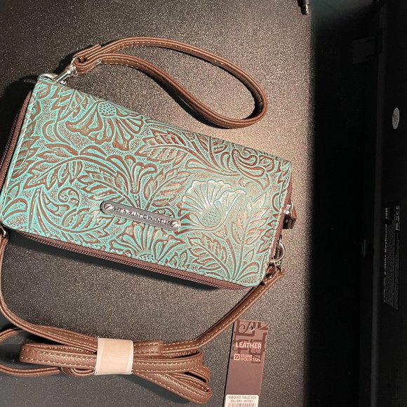 STONE MOUNTAIN LEATHER WALLET ON A STRING - Picture 3 of 4